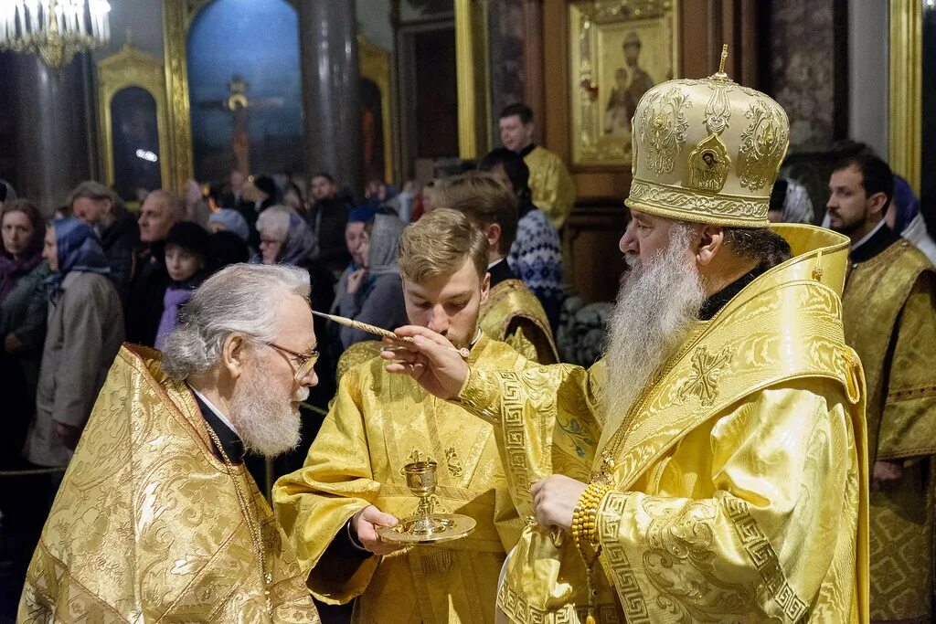 Что такое всенощное бдение в церкви. Всенощное бдение. служба всенощное бдение. костяк всенощное бдение. всеобщие бдения.