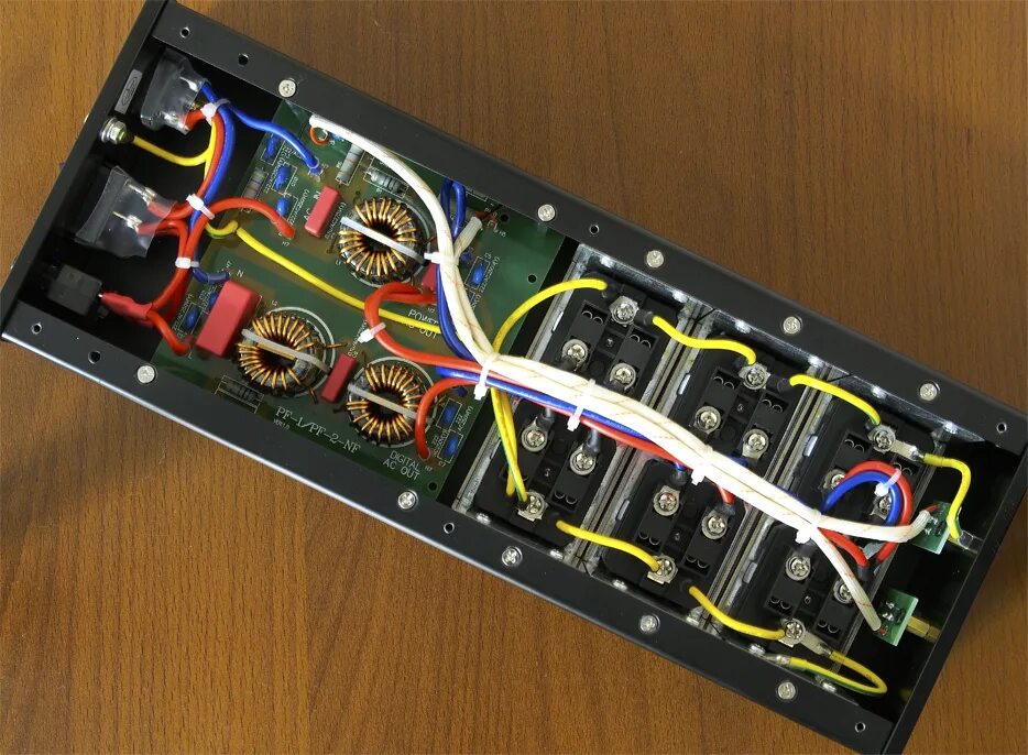 Сетевой фильтр для аудио. Сетевой фильтр vincent pf-2. сетевой фильтр dynavox x7000. фильтр сетевой dynavox x2000. сетевой фильтр vincent pf-1.