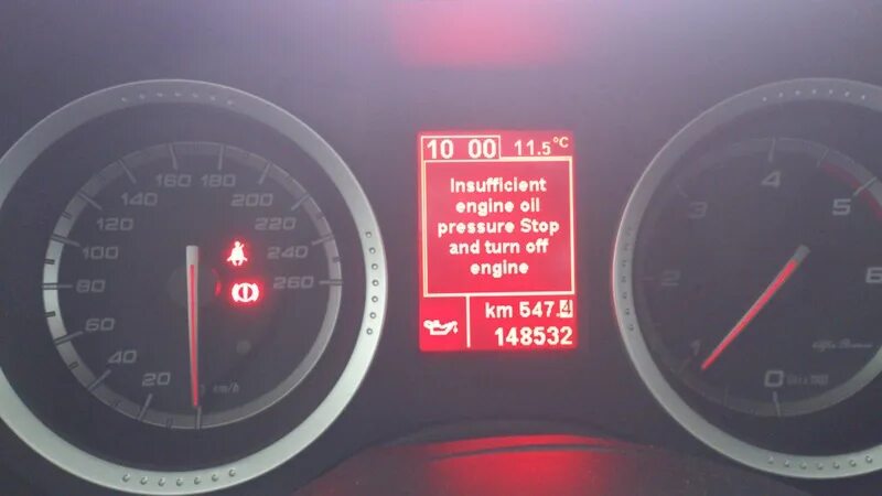 Ошибка давления масла пежо. Engine oil pressure пежо 308. oil pressure engine ситроен с4. insufficient oil pressure alfa romeo 159. глохнет альфа ромео 159.