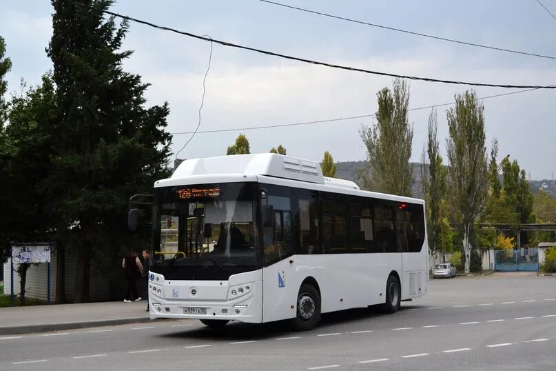 Автобус 126 инкерман. КАВЗ 4270-70. Севастополь автобус КАВЗ 4270-70. КАВЗ Севастополь 92 Севастополь. Маршрут Севастополь автобус КАВЗ 4270-70.