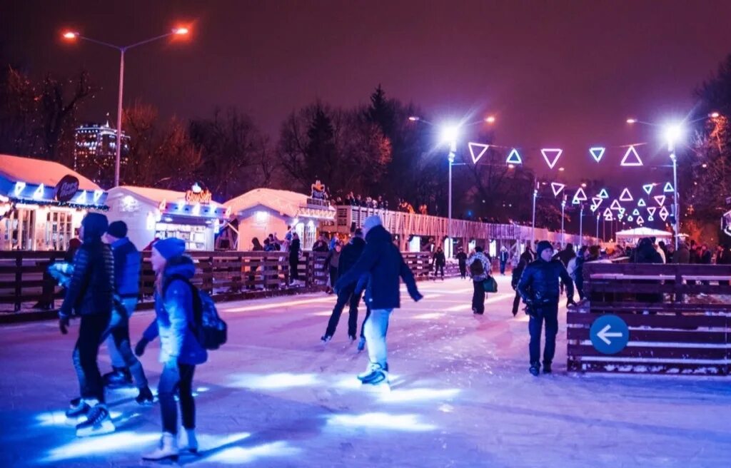 Гольяново парк каток. Парк каток Вешняки. Перовский парк каток. Перовский сквер, Москва каток. Каток гольяново московский