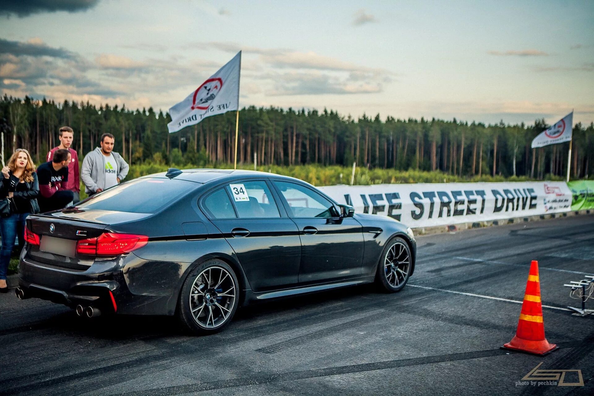 Драг настройка м5 ф90. BMW m5 f90 Competition. BMW m5 f90 Competition 21. BMW m5 f90 Competition Sport. BMW m5 f90 Speedhunters.