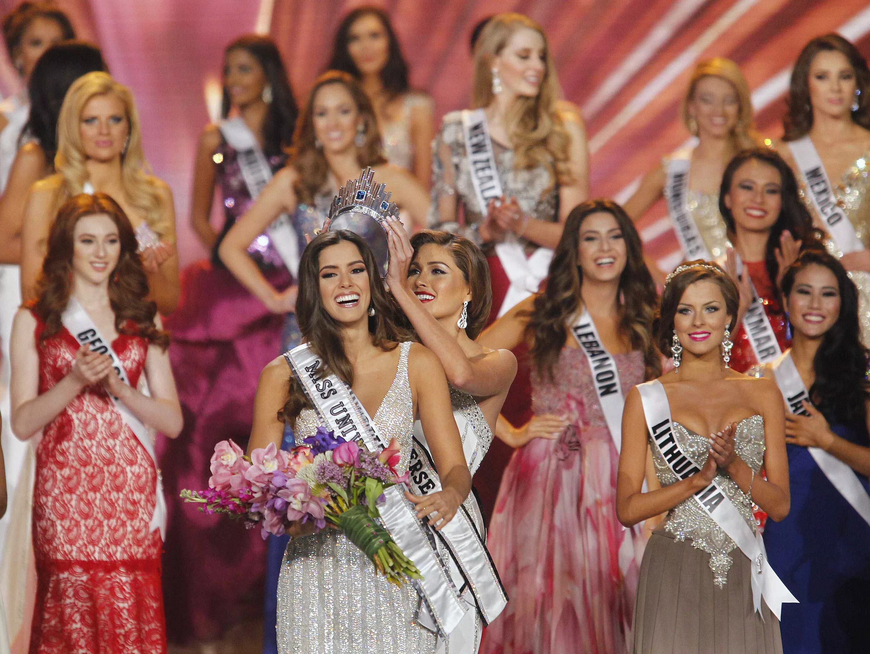 Конкурс красоты 2024 год. Паулина Вега Мисс Вселенная 2014. Паулина Вега Колумбия. Мисс Вселенная 2014 финалистки. Паулина Вега Мисс Вселенная фото.