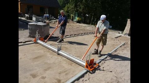 Выравнивание тротуарной плитки
