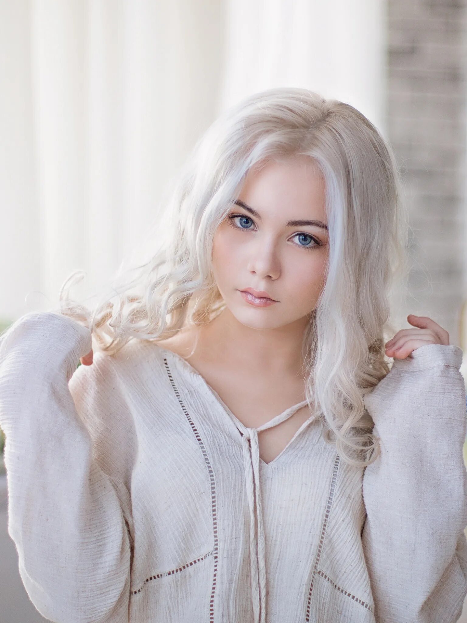 Хрупкая милашка