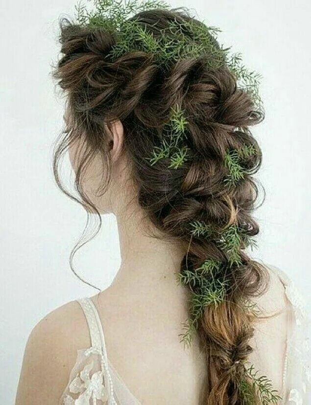 Faerie Magazine on Instagram: "Stunning autumnal hair from @liskin_dol - whose w