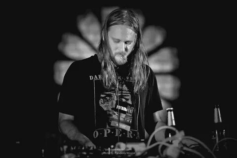 Venetian snares