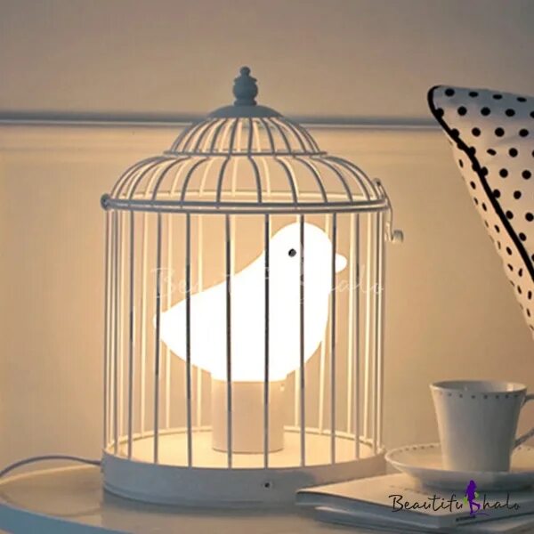 Room bird. Светильник в виде клетки для птиц. Светильник клетка с птицей. Лампа в клетку для птиц. Настольная лампа с птичками.