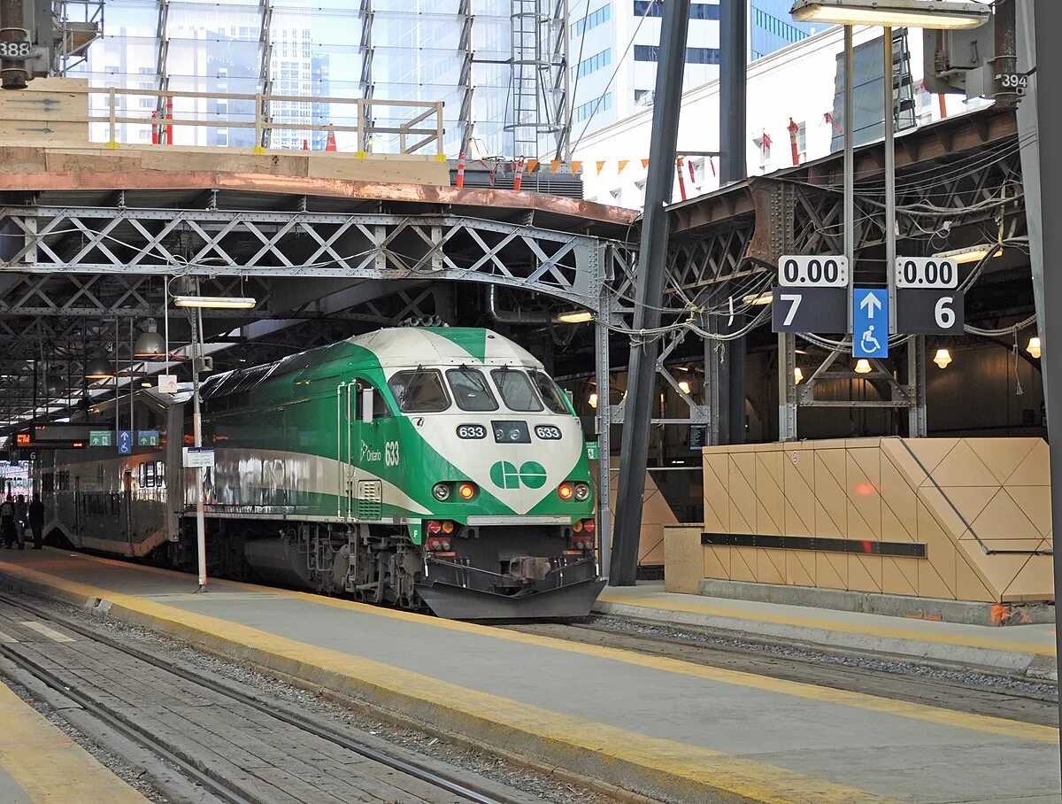 Train go. Канада go train. go train.