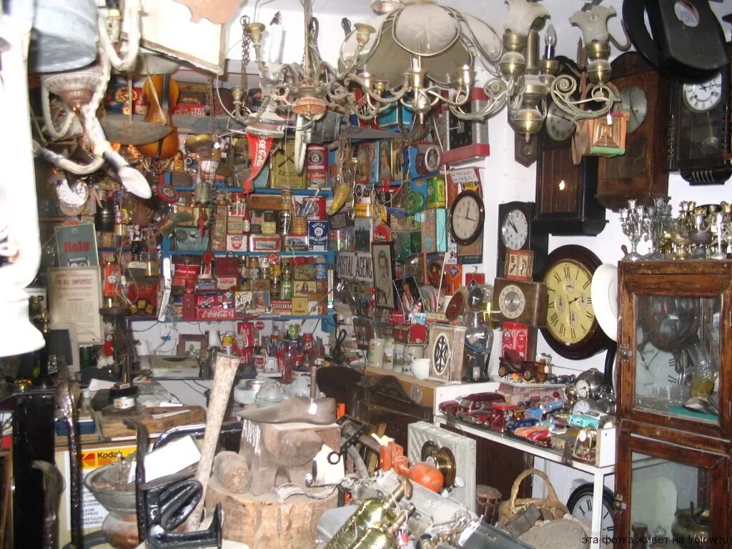 старинные вещи.