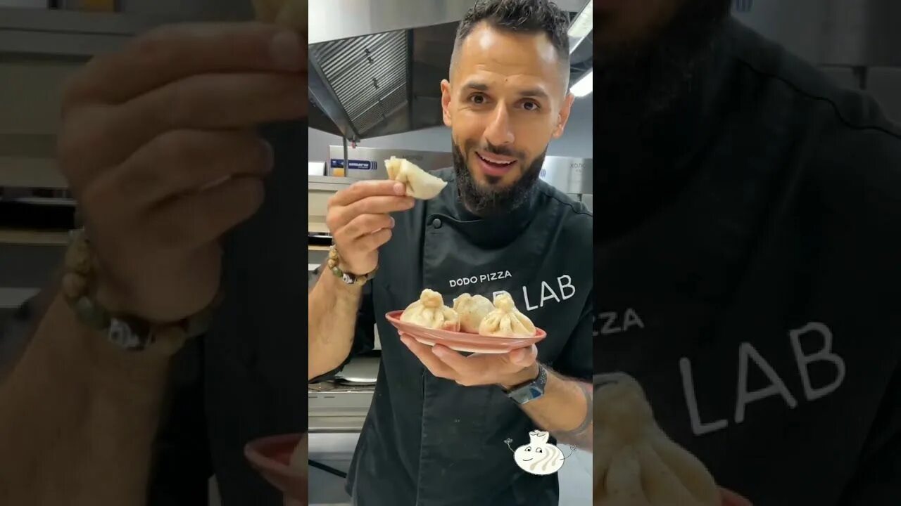 Оганезов повар рецепты. Японский шеф повар мунечика бан. Оганезов бренд шеф додо. Костя оганезов додо. Антонио баратто шеф-повар.