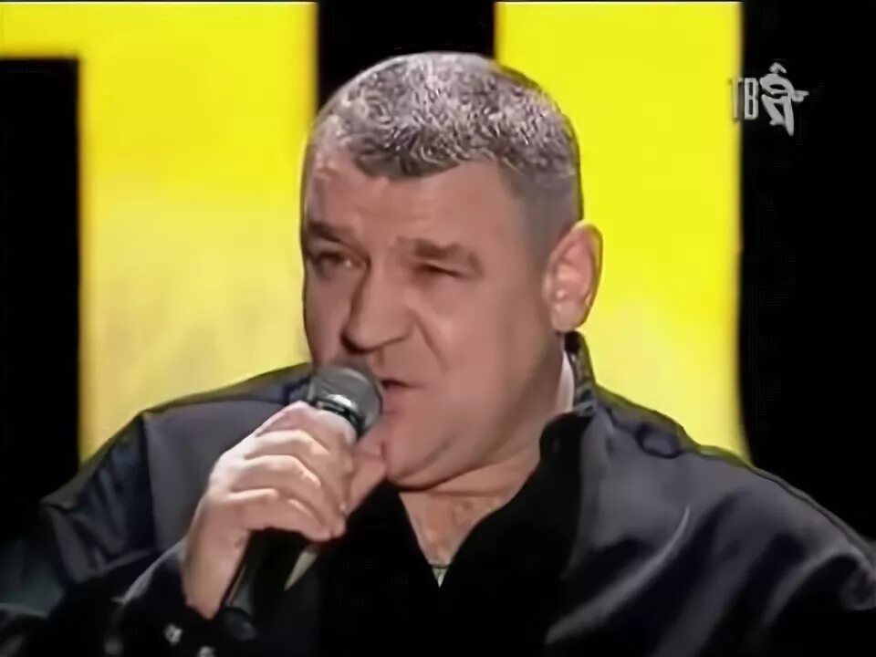 Цыганка крестовый. Крестовый туз цыганка. Молдаване и цыгане сравнение внешности. Гладиолус крестовый туз. Цыганка крестовый.