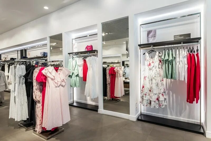 Аркада уфа торговый центр. Магазин одежды elis в москве. Elis бутики. Магазин одежды в торговом центре. Магазин элис аркада уфа.