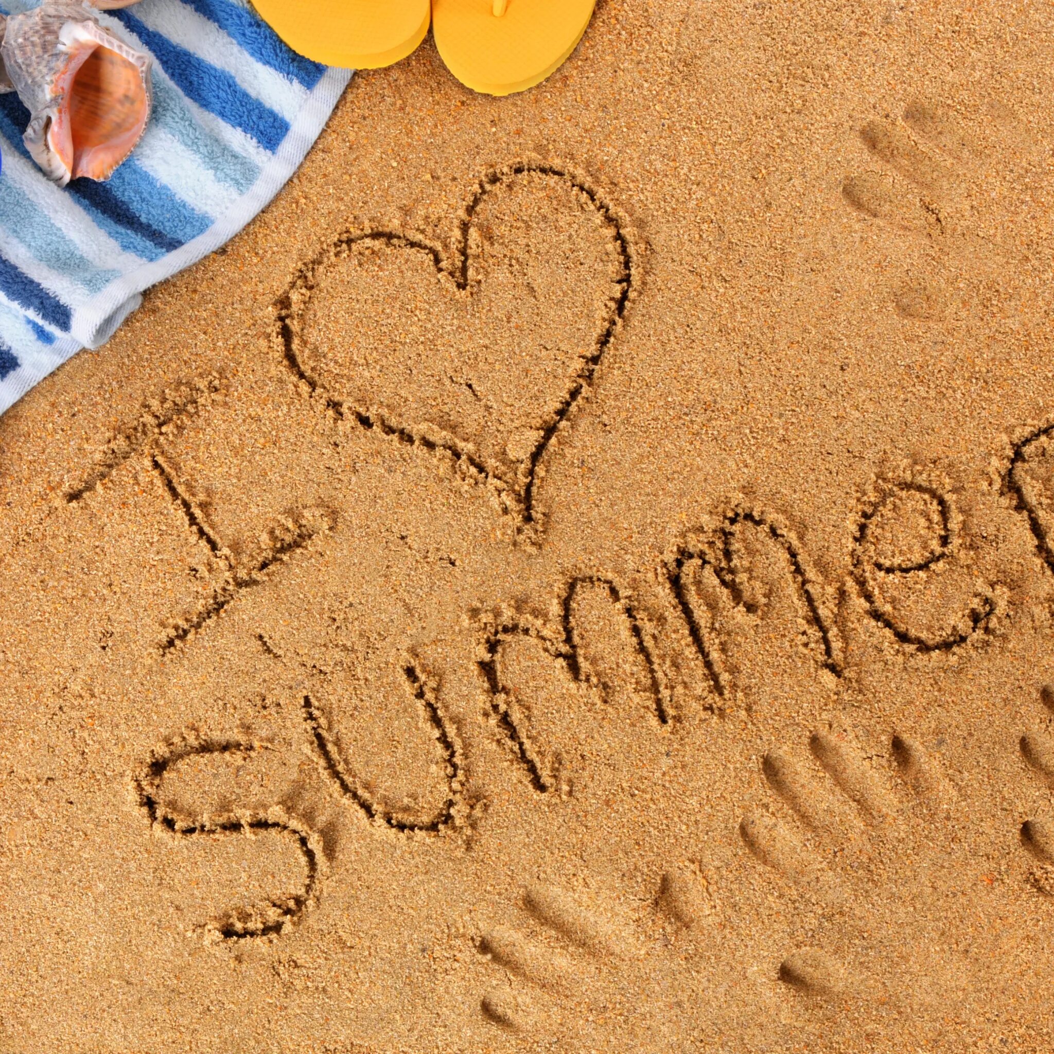 В следующем году буду летом. Лето. Море пляж любовь. Я люблю лето. Лето надпись.