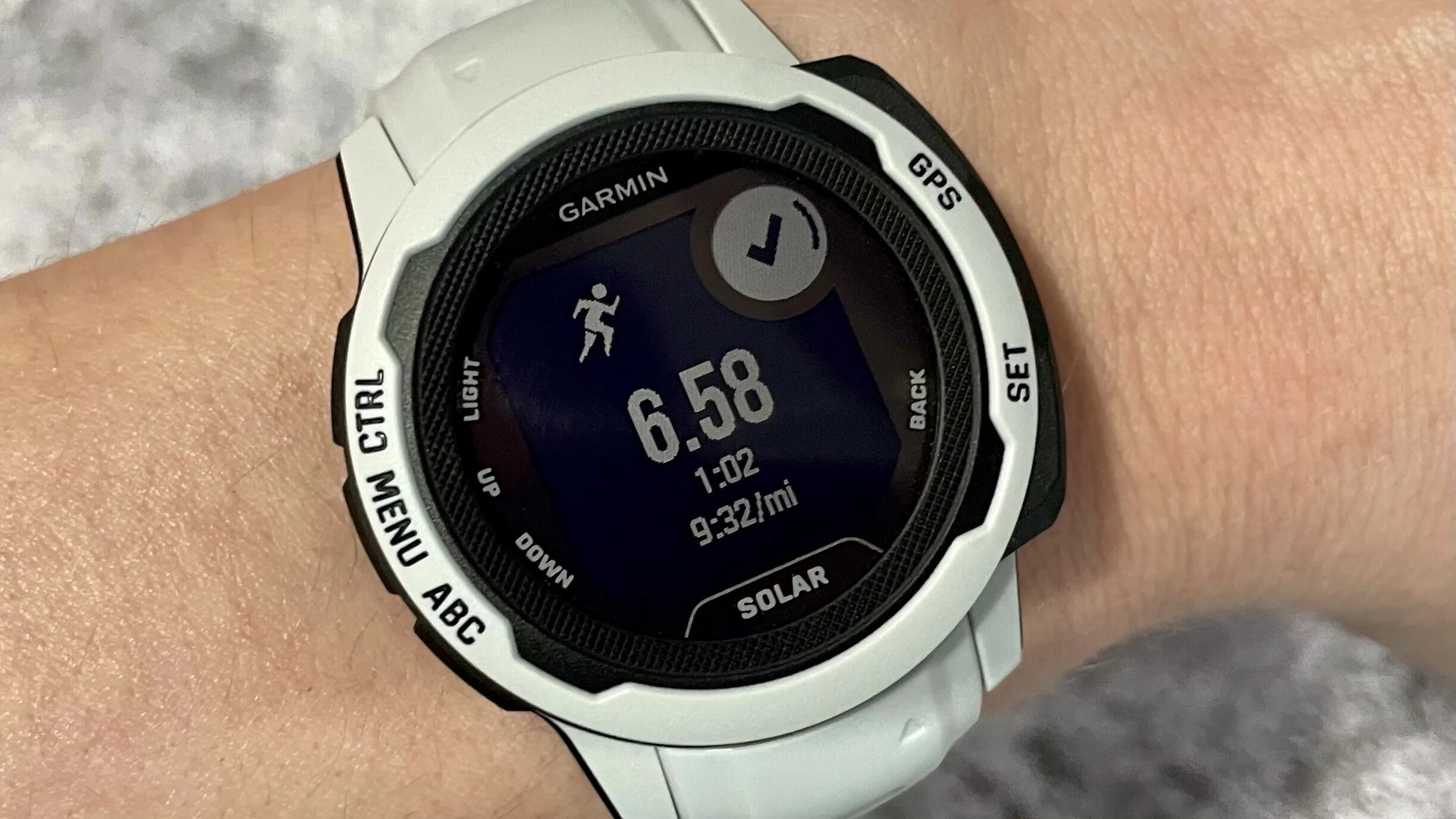 Часы garmin instinct 2