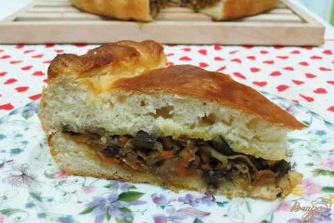 Пирог с грибами и капустой в духовке