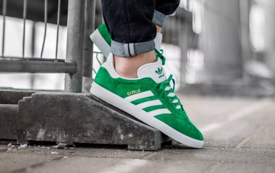 Adidas Gazelle зеленые. Adidas Gazelle White Green. Adidas Gazelle мужские Green. Адидас Gazelle мужские зеленые. Кеды адидас зеленые