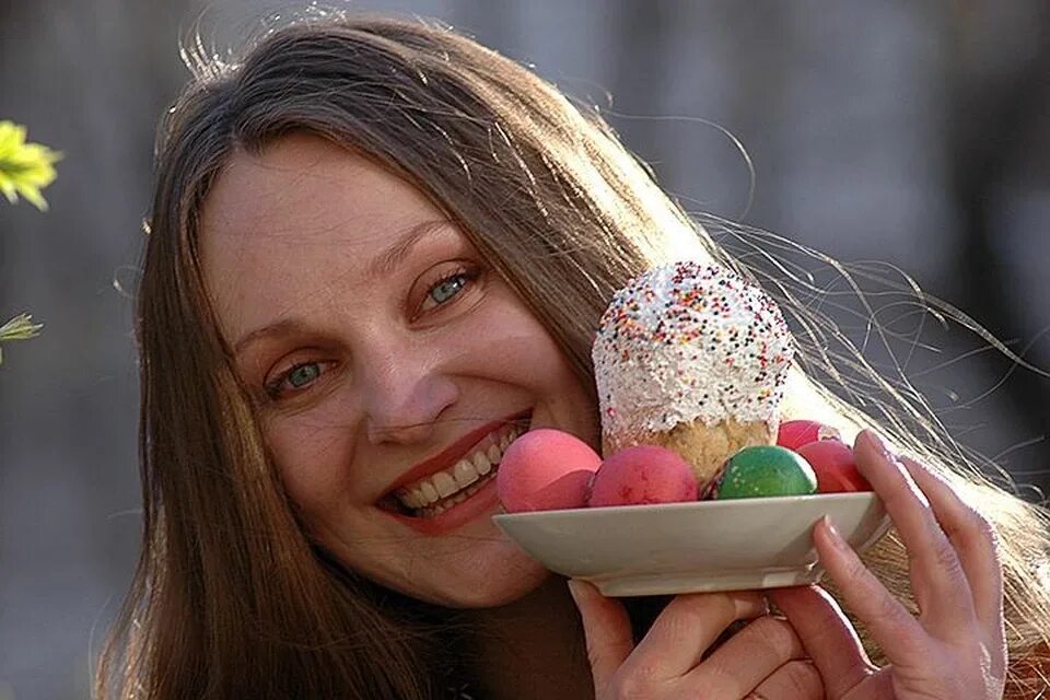 Пасхальная фотосессия в студии. Пасхальная фотосессия для детей. Фотосессия на пасху для детей. Девочка пасха. О пасхе детям.