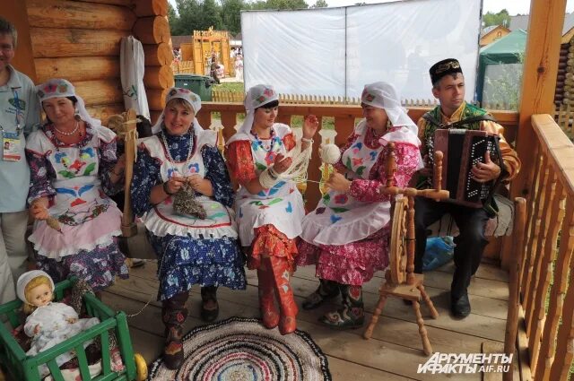 Юртыш татарстан. Погода в мемделе. Деревня юртыш. Школа мемдель. Погода в мемделе.
