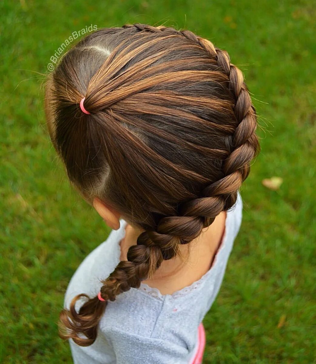 девочка с косичками. косы для девочек. причёски с косами для девочек. красивые причёски для девочек. прически для девочек.