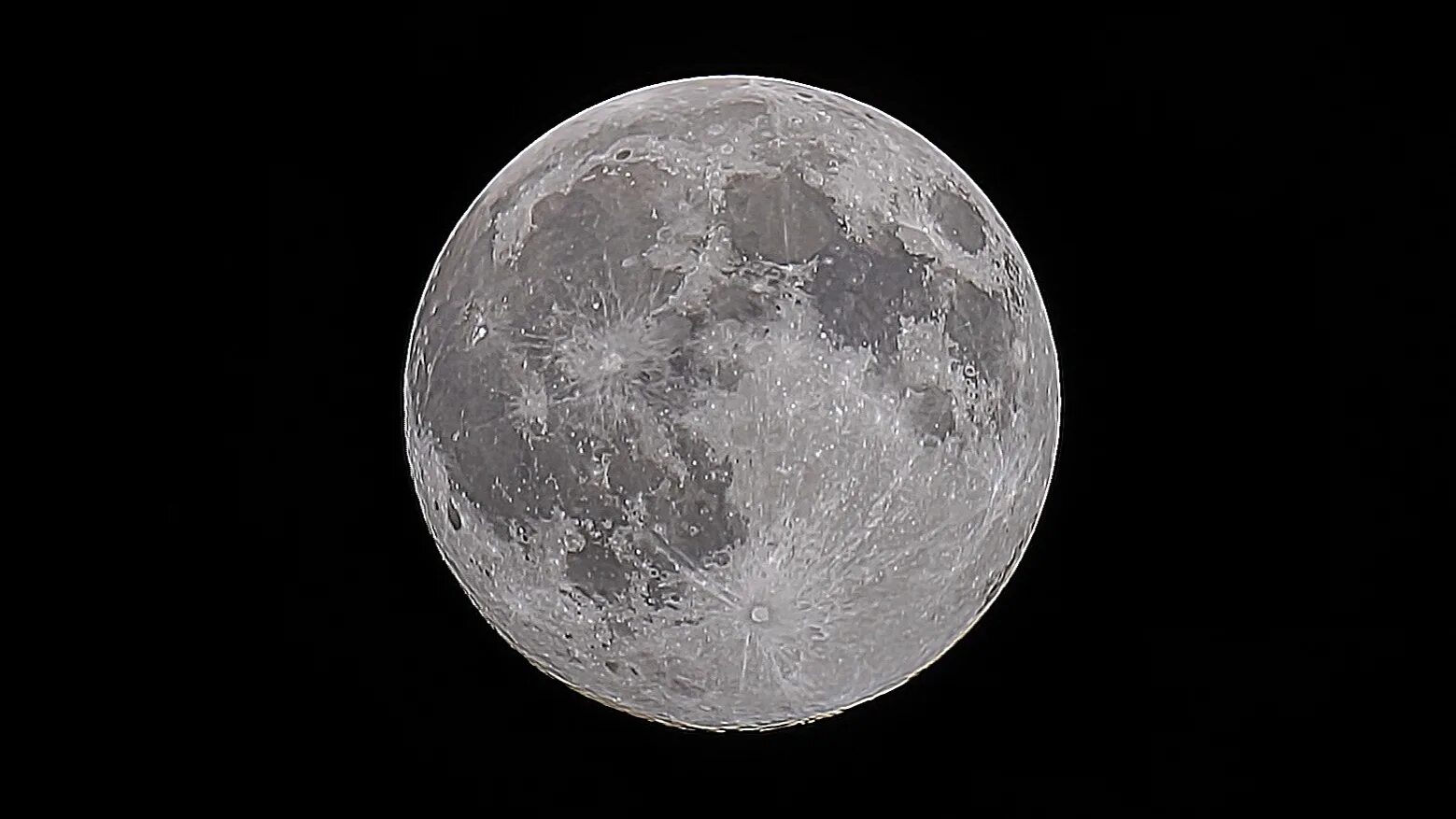 Полутеневое затмение. Луна 01. Полная луна. Полнолуние. Показать как выглядит луна.