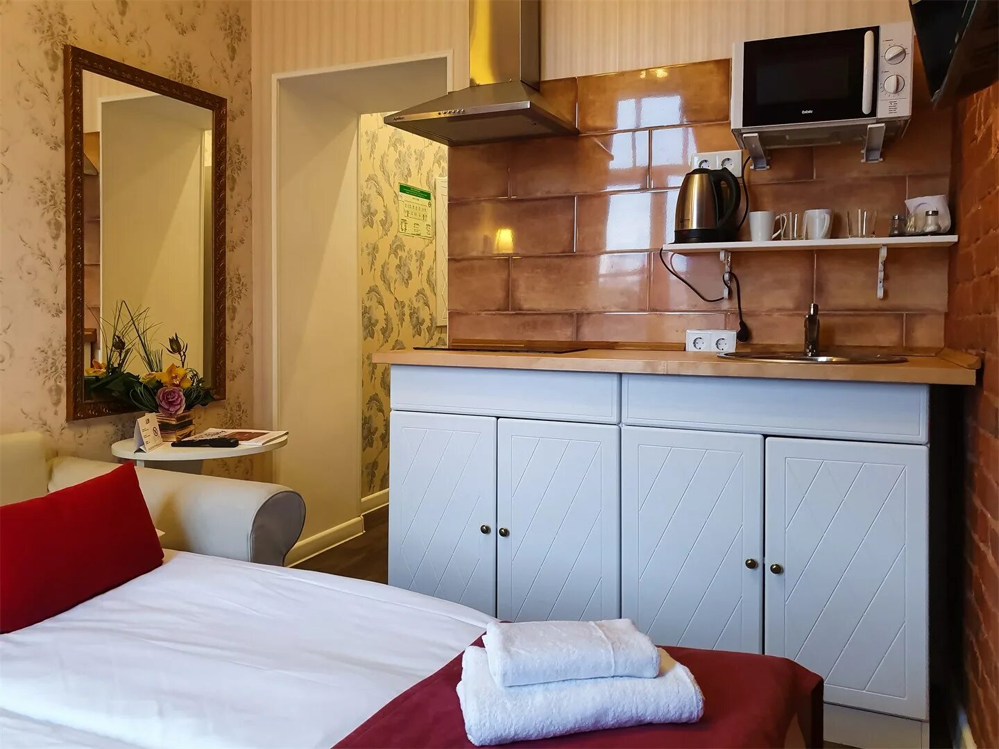 Петровский арт лофт гостиница санкт-петербург. Петербург отель петровский арт лофт. Петровский арт лофт 4*. Отель арт лофт санкт-петербург. Апарт отель петровский арт лофт питер.