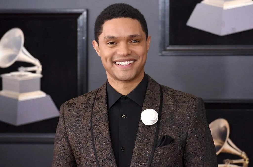 Ведущий Грэмми 2021. Trevor Noah. Комик Noah Trevor. Тревор Ноах Грэмми. Роли ведущего игры