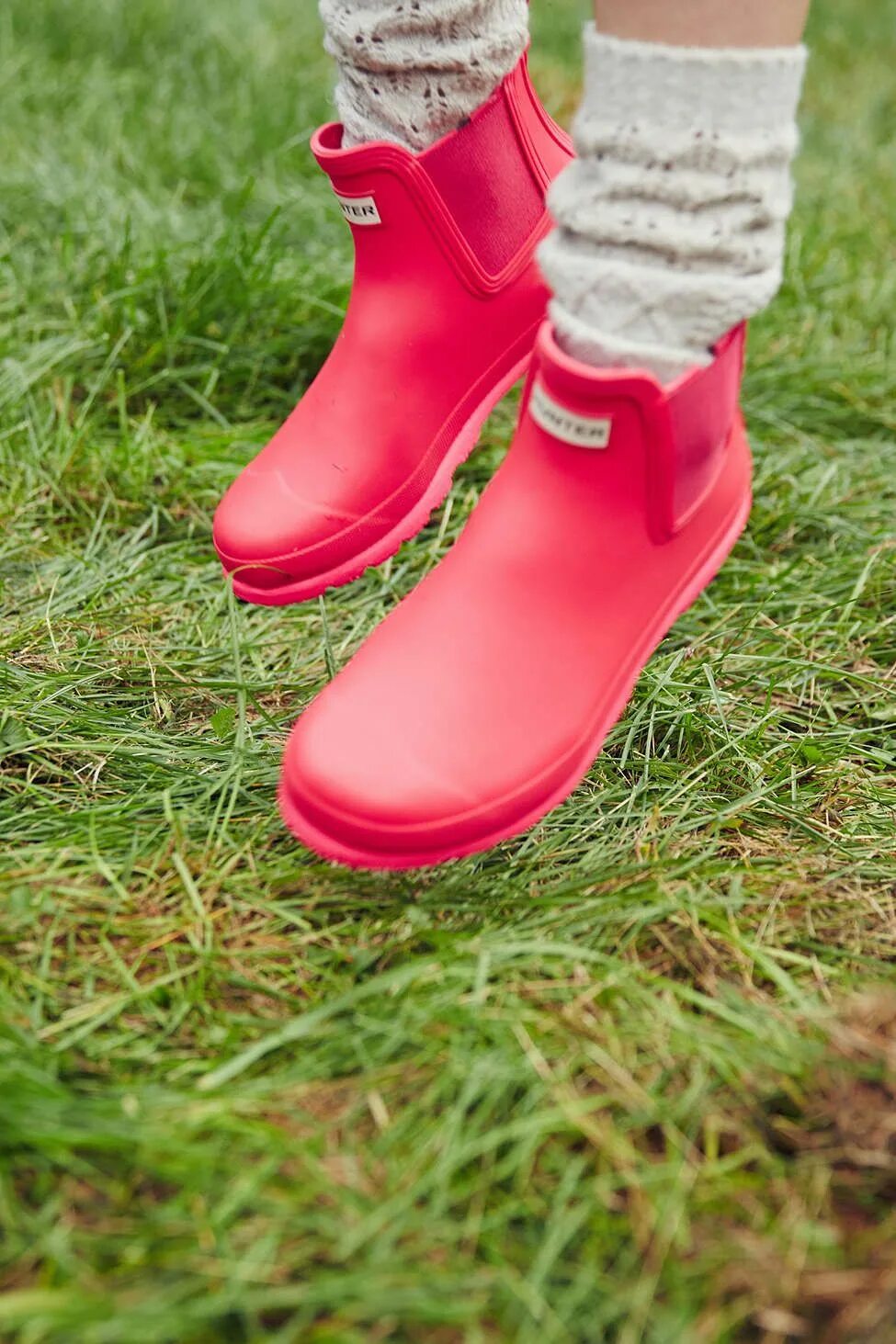 Сапоги Hunter Pink. Розовые резиновые сапоги Hunter. Сапоги розовые Hunter Boots. Резиновые сапоги женские розовые. Резиновые сапоги розовые