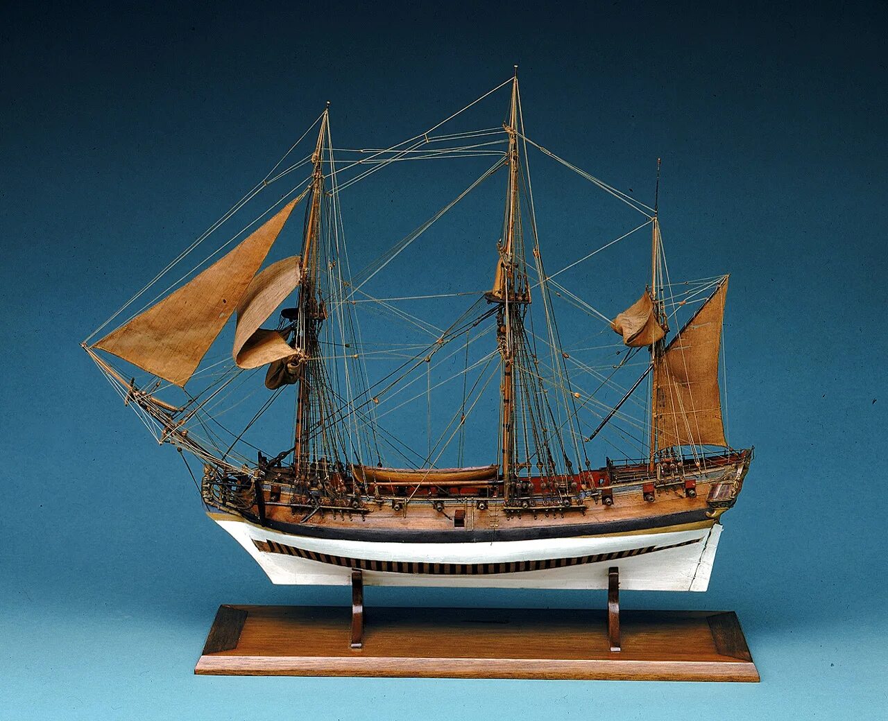 Фрегат 6. HMS Tartar 1756. Модель корабля. Корабль 6 ранга парусный. Корабль 5 ранга парусный.