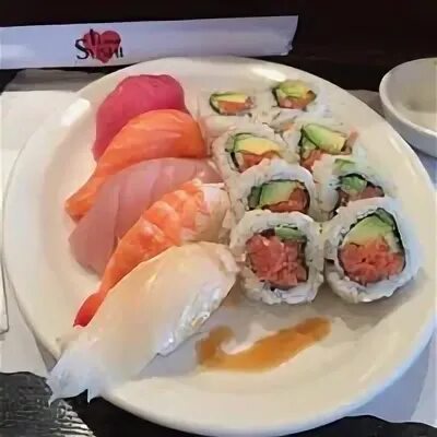 Фудзияма роллы. Тут суши муром. Роллы и суши 2022. Цифра 9 из роллов. Суши 27.