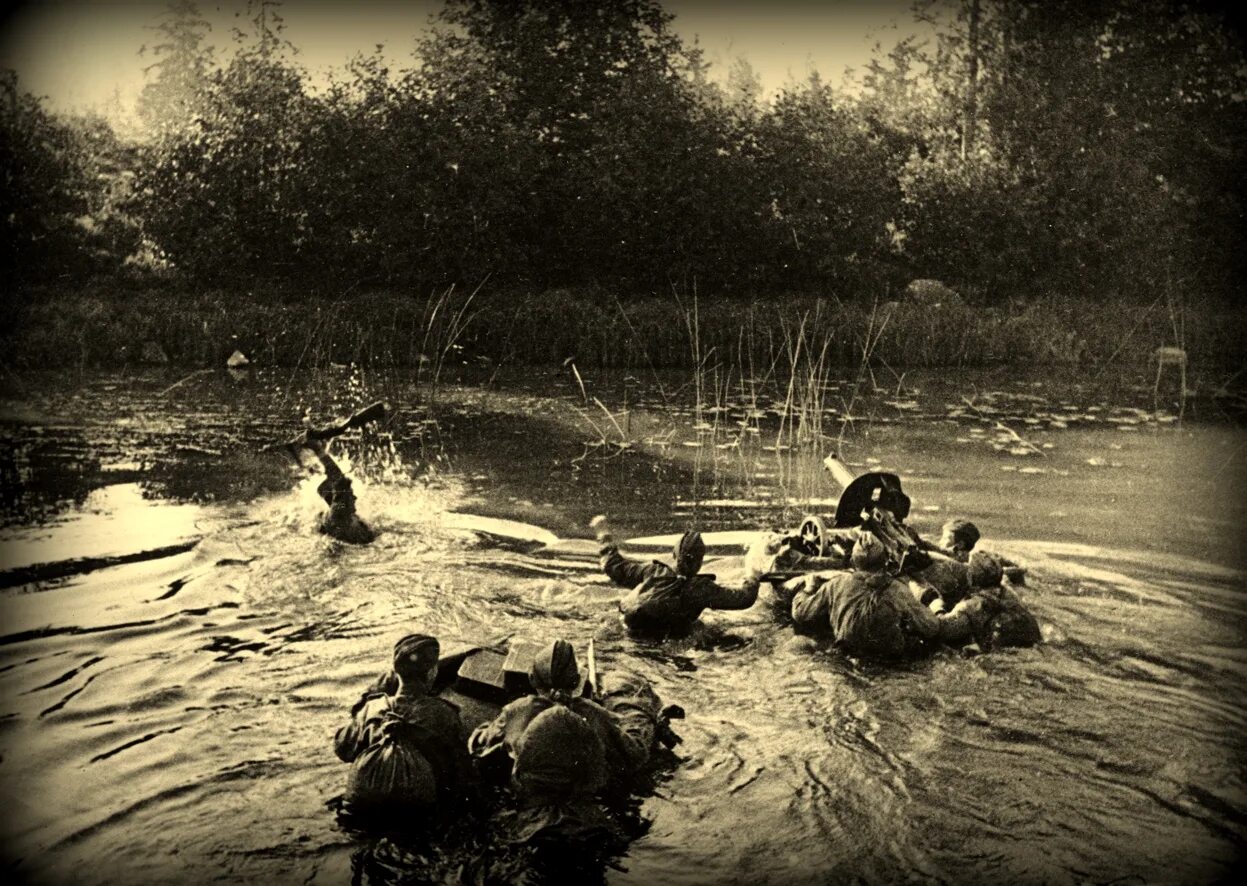 Переправа днепр. Форсирование реки Днепр. Форсирование реки Висла 1944. Форсирование реки Десна 1943. Форсирование реки Неман.