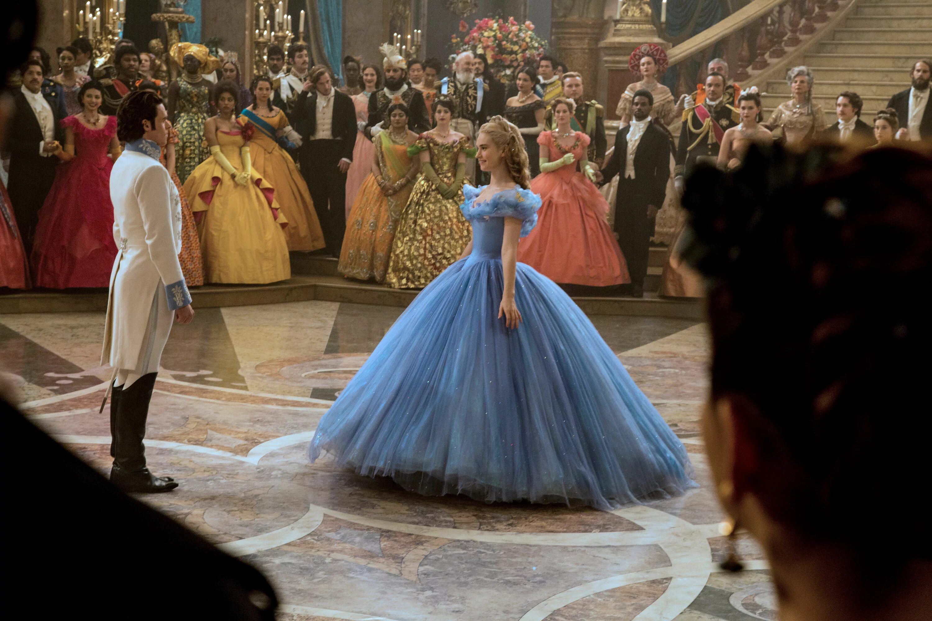 Золушка (Cinderella) 2015. Золушка Уолт Дисней 2015. Золушка 2015 Золушка и принц.