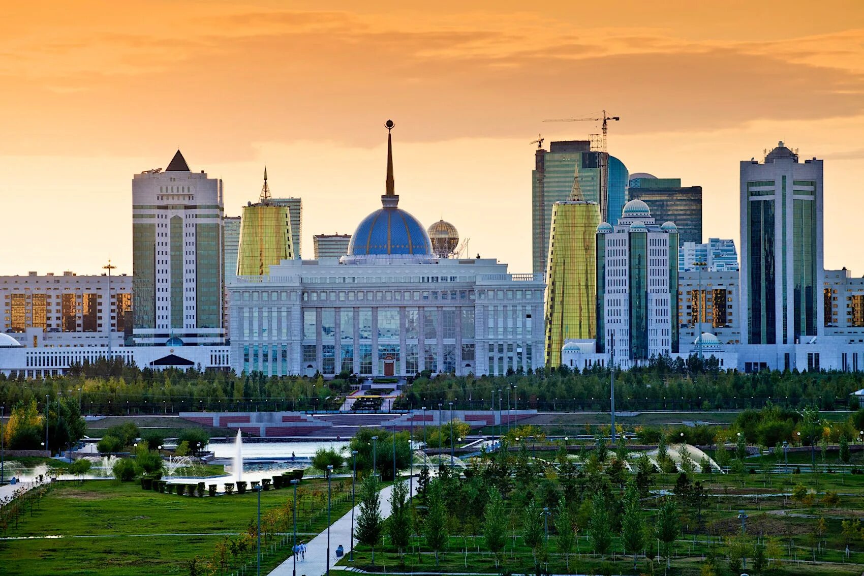 Город Астана Казахстан. Астана, Astana. Нурсултан Астана Центральная площадь города. Данное время в казахстане