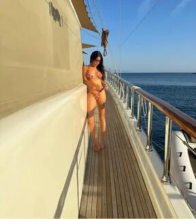 xarici KİV-ə istinadən xəbər verir ki, Sağın fotolarını \u0026quot;instagram\u0026quo...