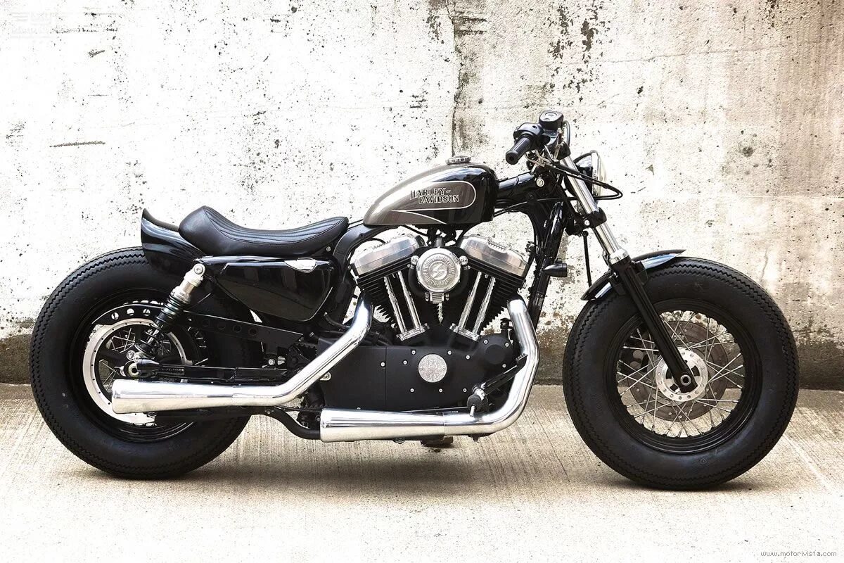 Harley davidson sportster 883 custom. Harley davidson sportster 48. Харлей дэвидсон sportster. Харлей дэвидсон боббер. Харлей дэвидсон спортстер боббер.