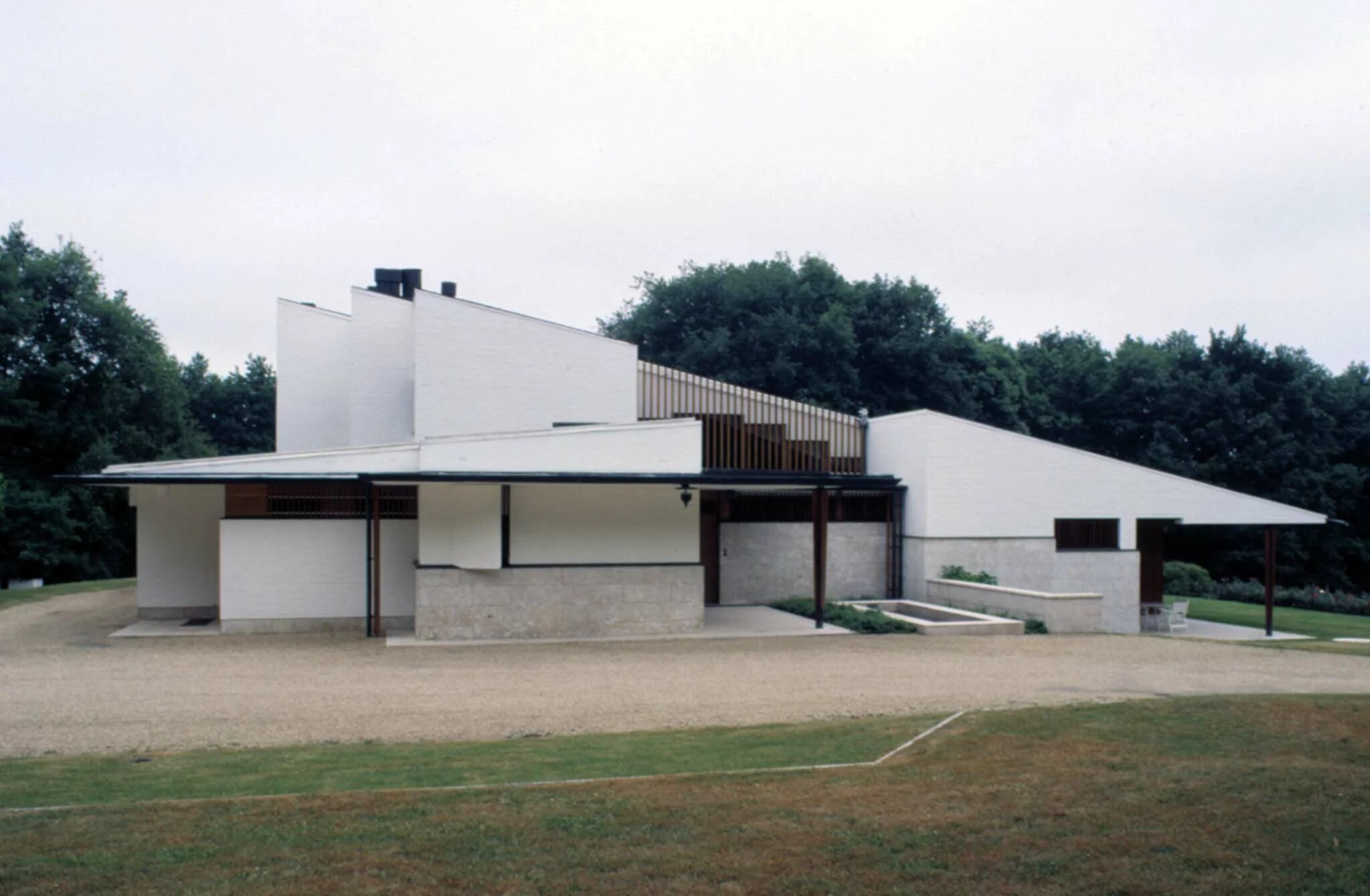 Maison louis carré алвар аалто. Maison louis marie 04. Maison louis. Maison louis carre. Дом луи карре.