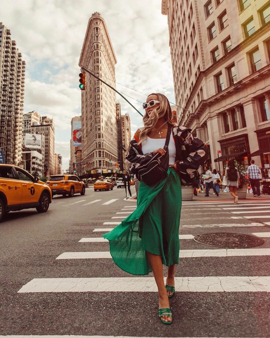 Фотосессия в стиле город. Фотосъемка города. Фотосессия в уличном стиле. Фотосессия в городе девушка. Фотосъемка города.