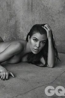 Kourtney Kardashian Desnuda