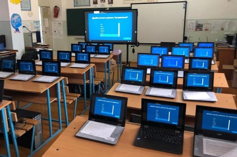 Rocket tech school. Technical school project. Современная школа с компьютерами. Школа техника это. Компьютерное оборудование для школ.