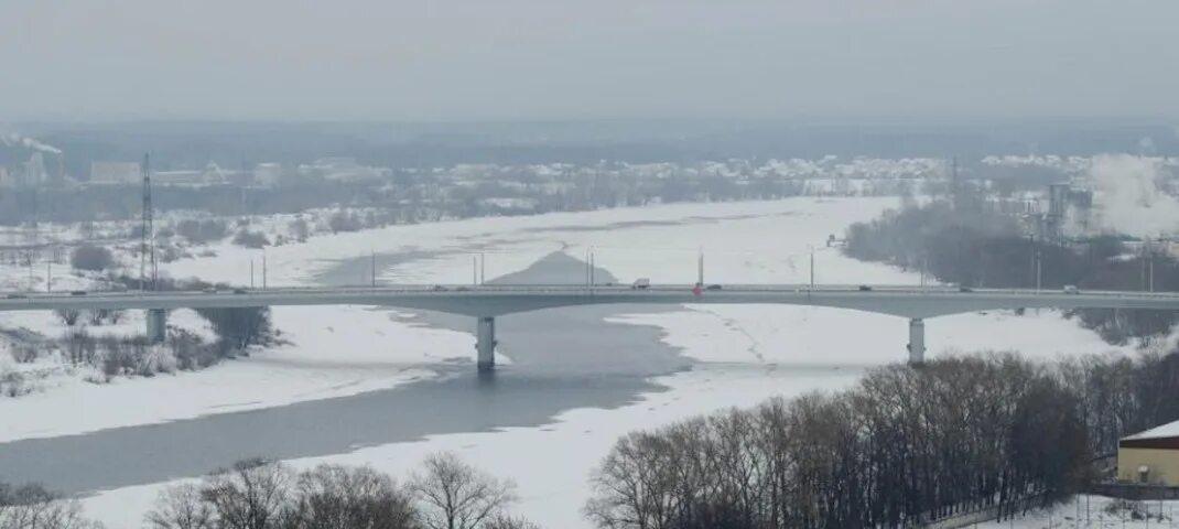Восточный мост тверь. Восточный мост Тверь 2021. Восточный мост Твери зима. Вид с восточного моста Тверь.