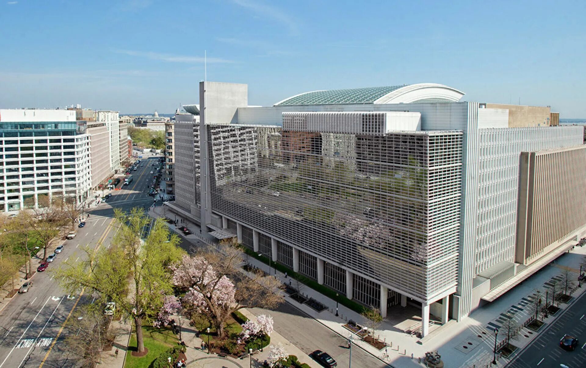 Фонд всемирный банк. World Bank Headquarter. The World Bank. Всемирный банк здание. Всемирный банк США.