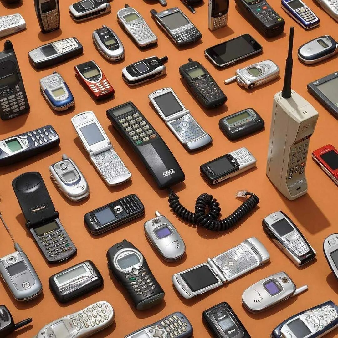 Сдать мобильный телефон. Утилизация старых телефонов. Сдать телефон. Куда можно сдать сломанные телефоны. Скупка ноутбуков и техники.