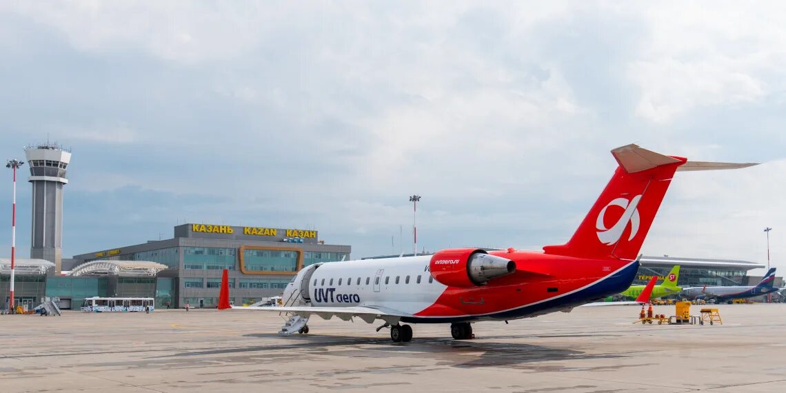 Самолет казань шанхай. Ювт аэро самолеты. самолет казань. аэропорт казань самолеты. ярославль казань самолет.