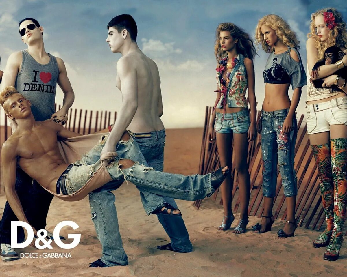 Dolce Gabbana 2007. Скандальная реклама Дольче Габбана. Реклама джинсов. Креативная реклама джинсов.
