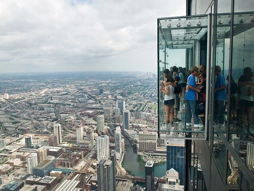 Живу на 20 этаже. Willis Tower Skydeck. Сирс Тауэр смотровая площадка. Чикаго Skydeck. Небоскреб со смотровой площадкой в Чикаго.