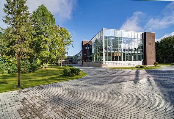 Verba mayr в подмосковье. Спа отель верба майер пушкино. Пансионат верба майер пушкино. Верба майер пушкино. Австрийский центр здоровья verba mayr в пушкино.