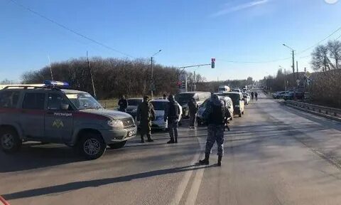 Полицейский ранил полицейского