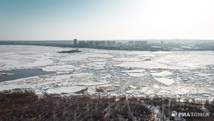 Томск ледоход 2024. Ледоход в новокузнецке. Ледоход на реке томь в томске. Водомерный пост на томи в томске. Ледоход томск.
