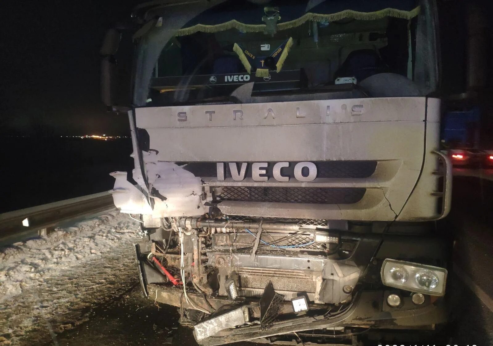 Дтп трасса самара сызрань. Реконструкция трассы р-228 сызрань – саратов – волгоград. Аварии в сызрани за сутки. Обстановка на трассе сызрань самара. Занесло под грузовик 2015 пензенская область.