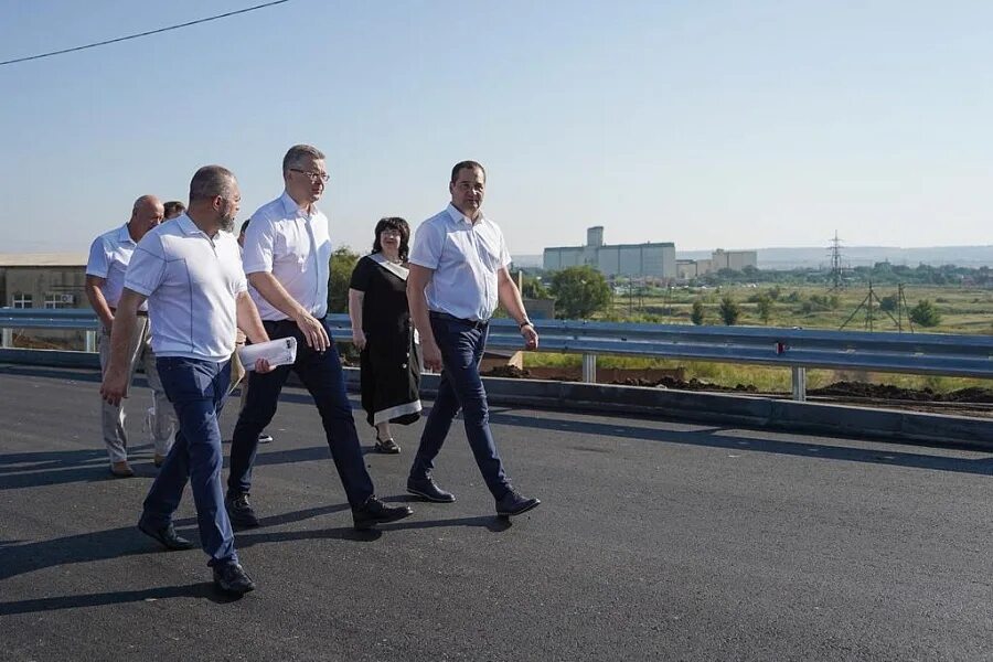 Благодарный буденновск. Министерство дорожного хозяйства и транспорта Ставропольского края. Путепровод. Дирекция автомобильных дорог Ставрополь.